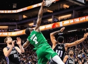 雷火电竞简介-快船险胜上海队，福克斯状态火热