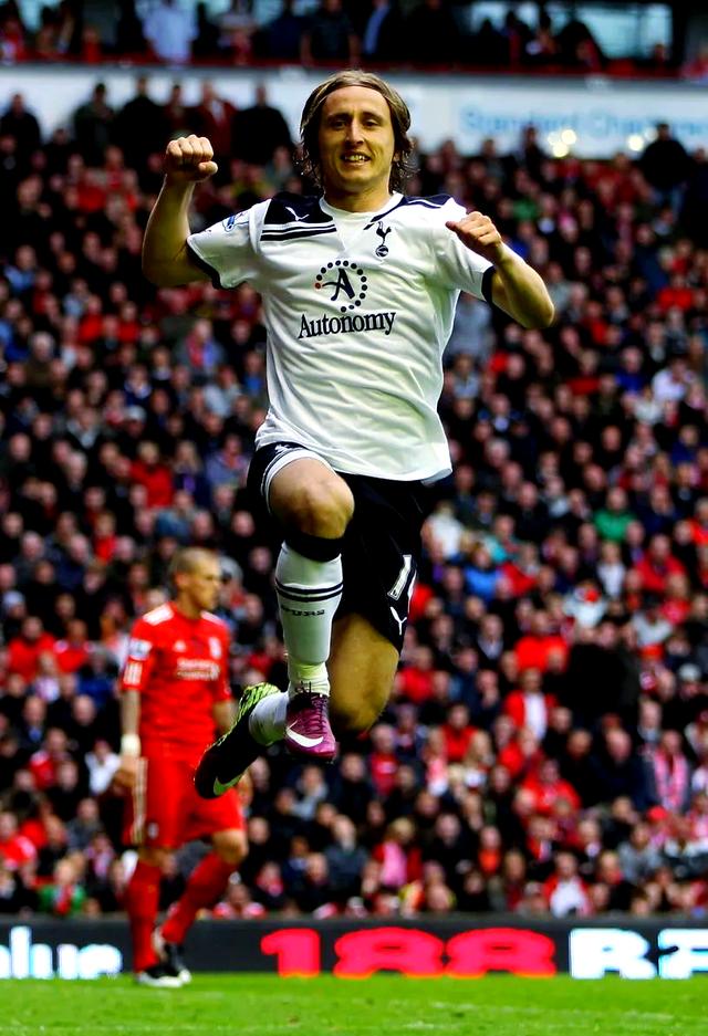 关于里昂战平AC米兰,莫德里奇乌龙送礼英超的信息 关于里昂战平AC米兰,莫德里奇乌龙送礼英超的信息