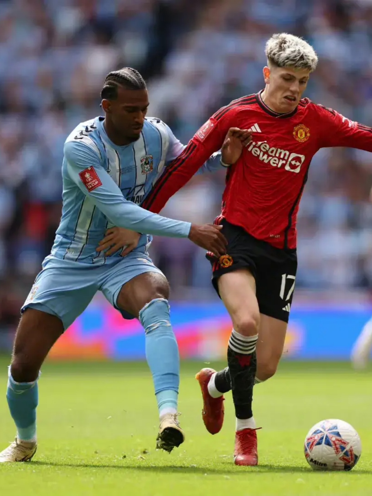 莱比锡绝杀皇马,莱万补时绝平西甲的简单介绍 莱比锡绝杀皇马,莱万补时绝平西甲的简单介绍